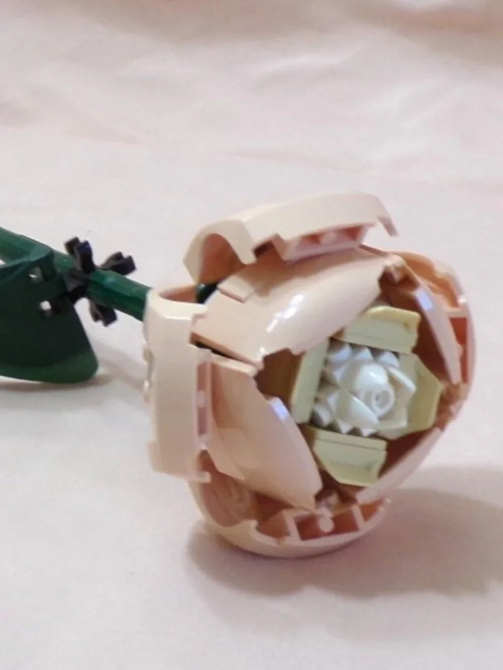 LEGO Botanical Flowers - 1 pcs Rose Tan Straight - Individual Sale 10280 Bouquet